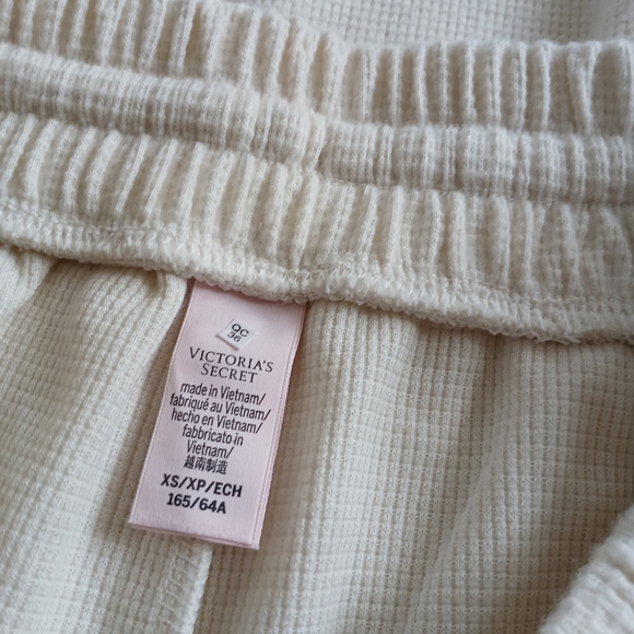 VS ♡ 2 piece waffle knit thermal matching pajama set - Picture 8 of 9